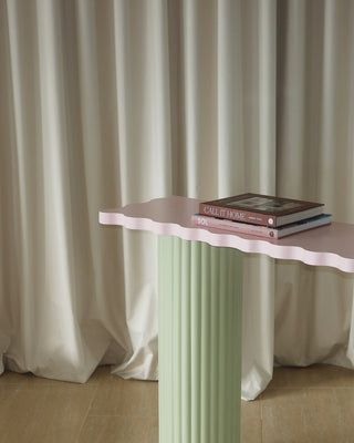 Wavy Console