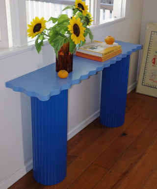 Wavy Console