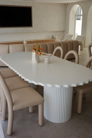 Biscotto Wavy Dining Table
