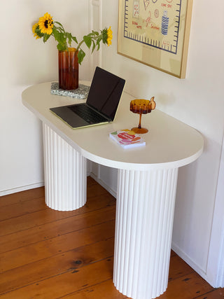 Oval Desk