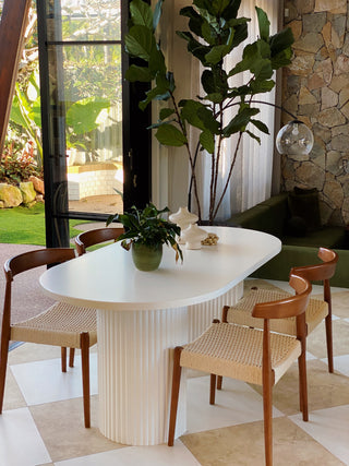 White oval dining table 