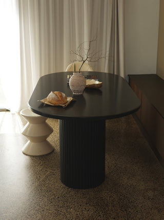Big Ol' Oval Dining Table