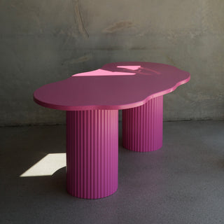 Wiggly Dining Table