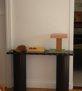 Wavy Console